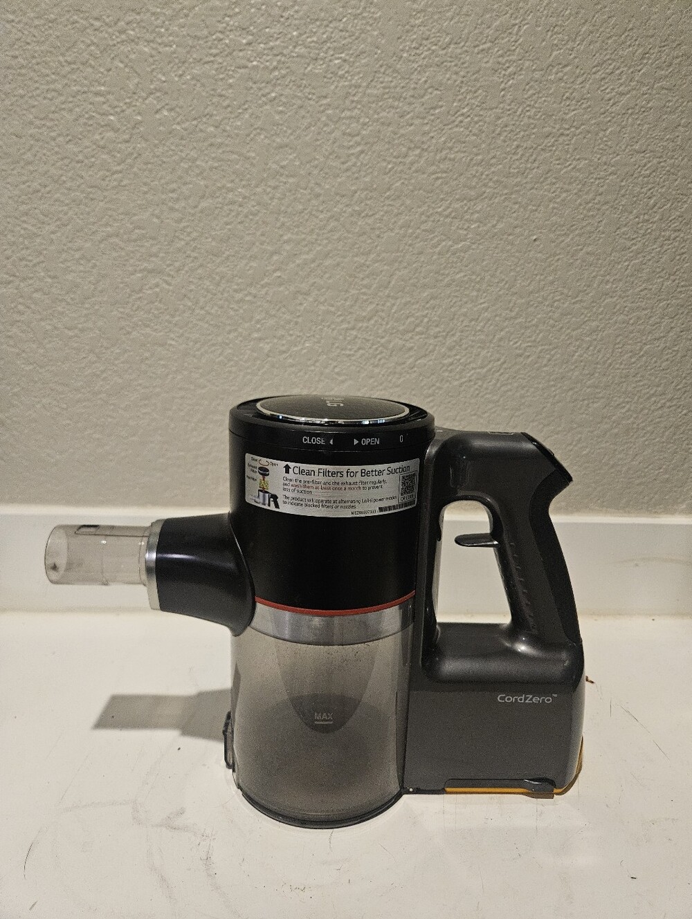 LG CordZero A916BM Handheld Motor Assembly w/ Dust Bin And Battery - Tested